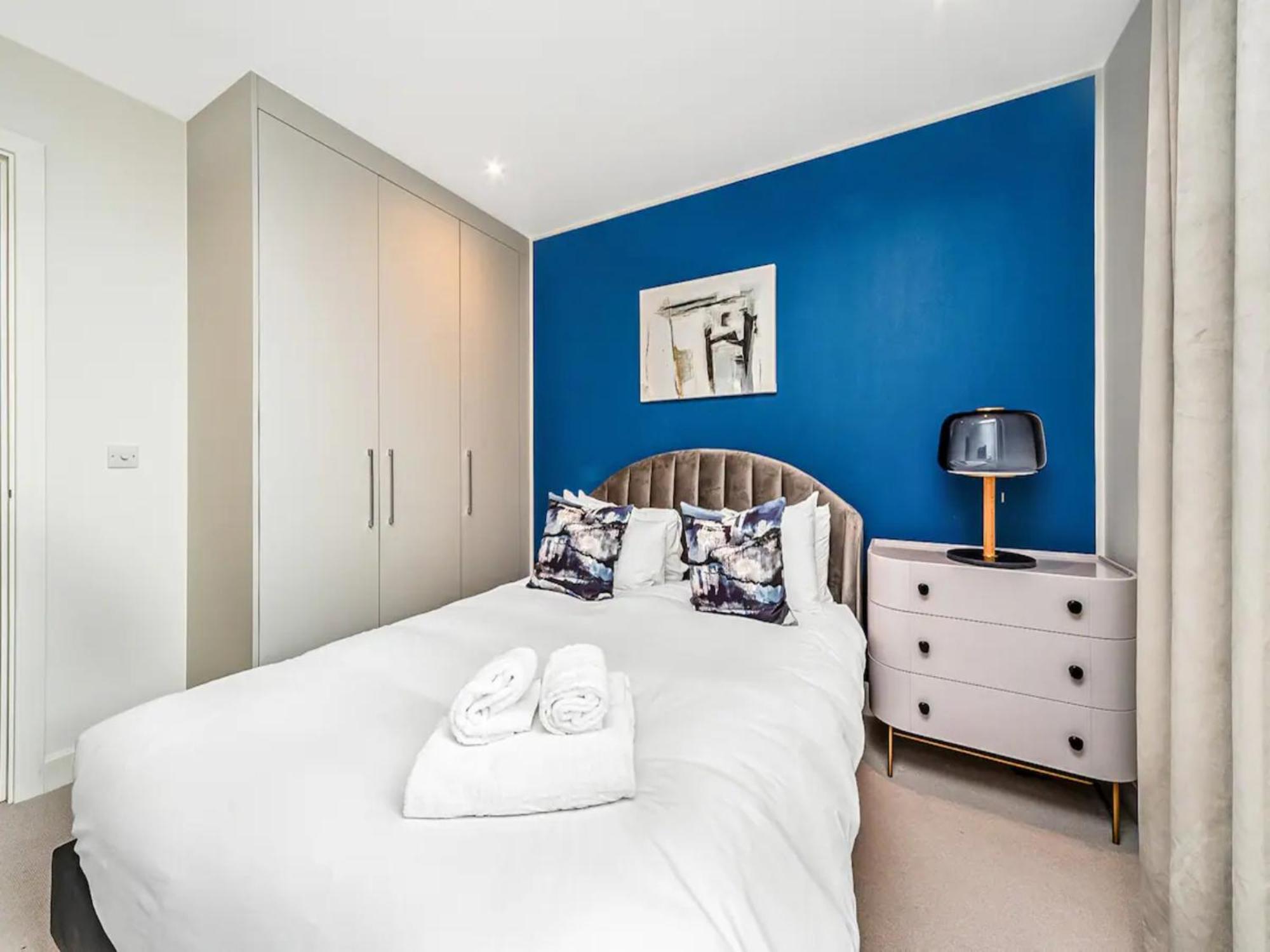 Pass The Keys Penthouse Oasis In Trendy Fulham Apartment London Bagian luar foto
