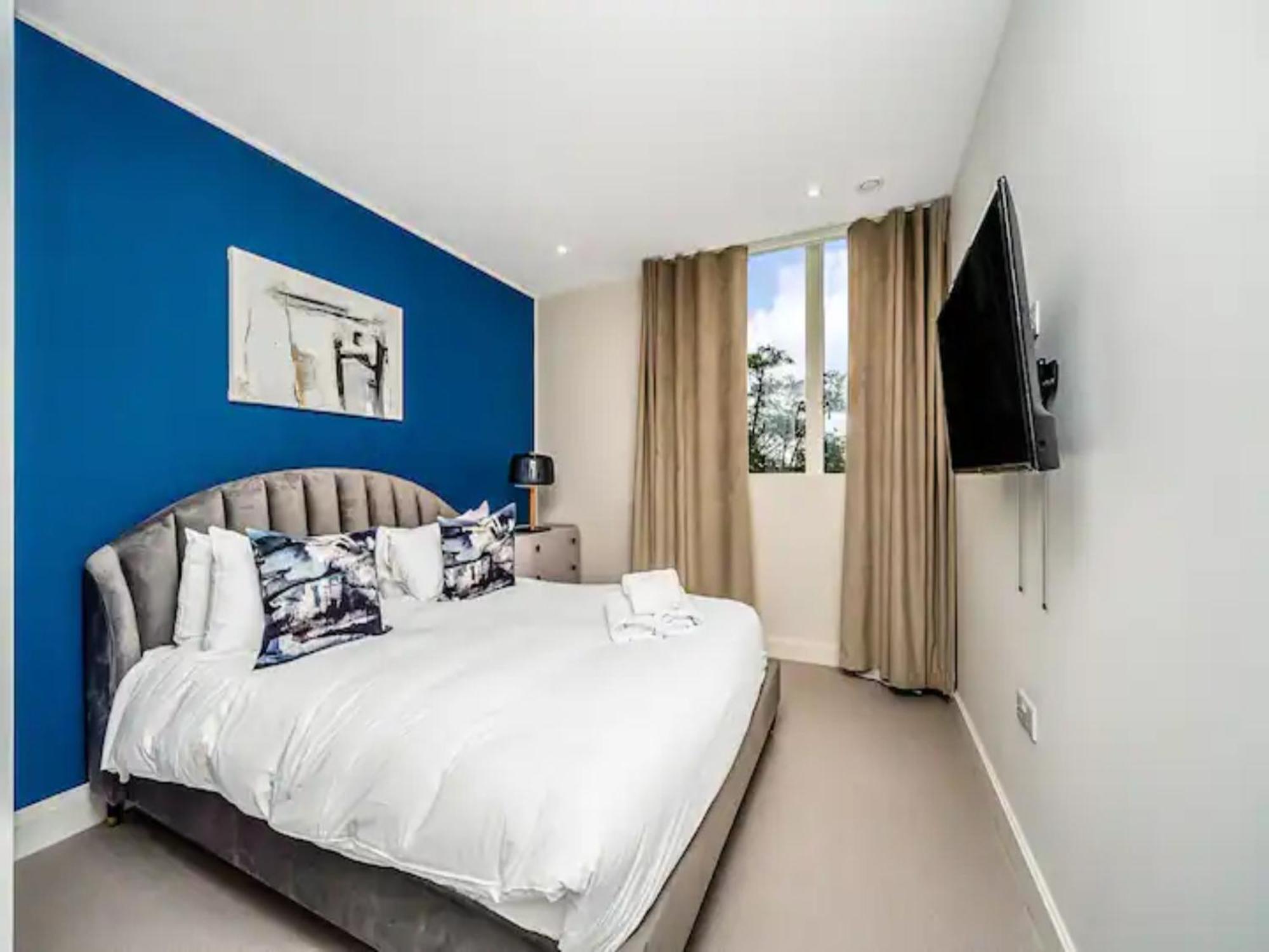 Pass The Keys Penthouse Oasis In Trendy Fulham Apartment London Bagian luar foto