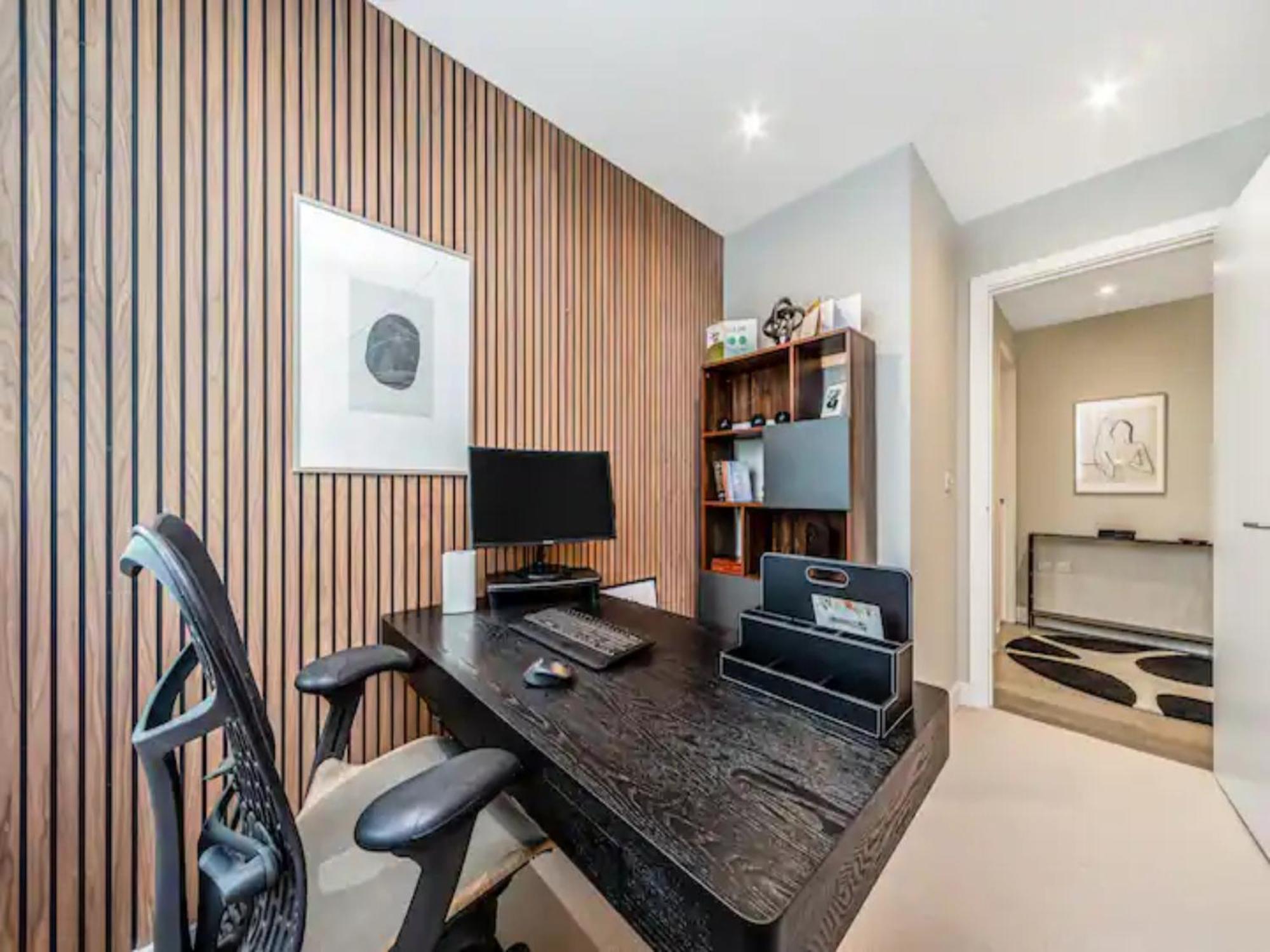Pass The Keys Penthouse Oasis In Trendy Fulham Apartment London Bagian luar foto