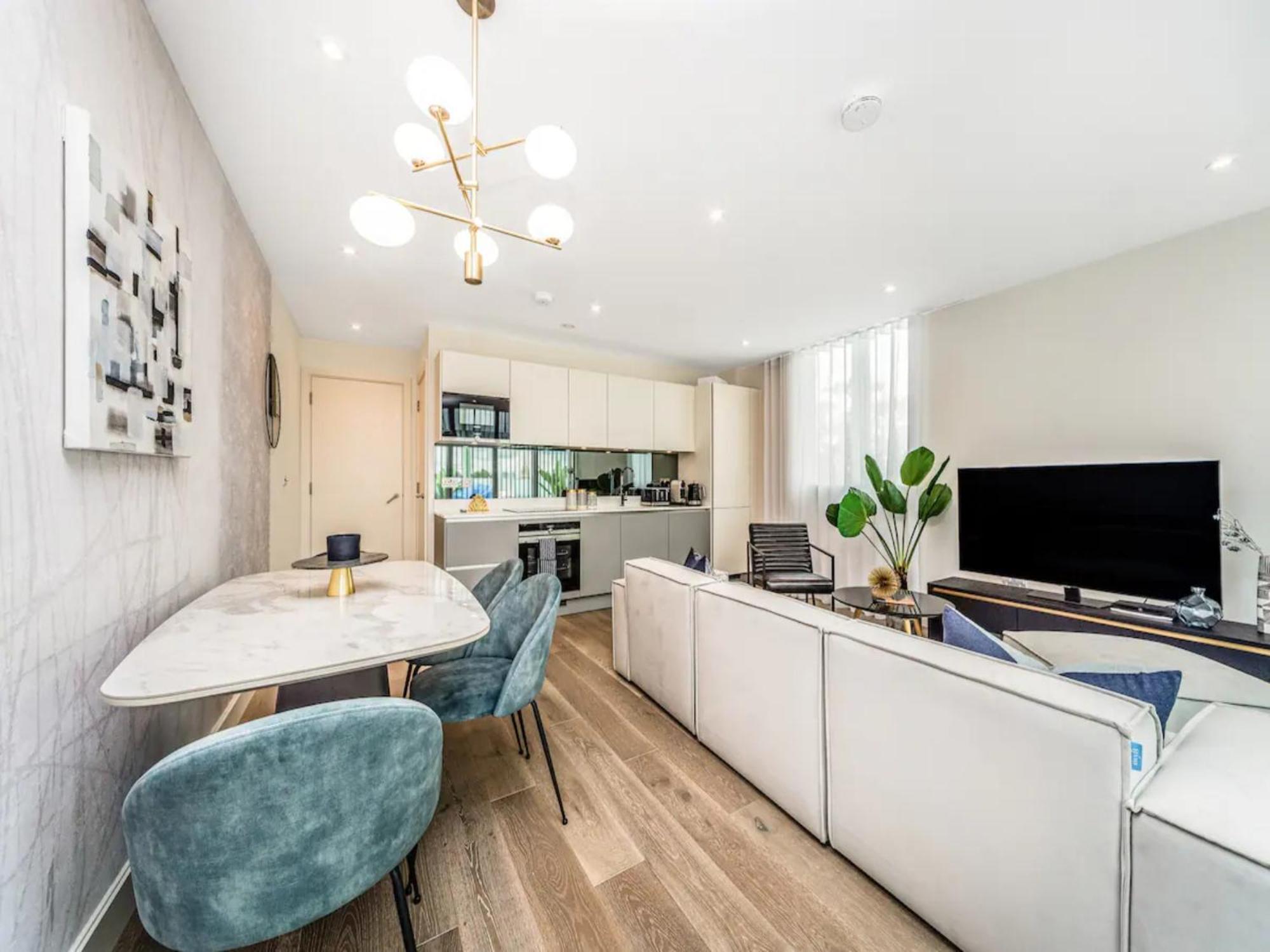 Pass The Keys Penthouse Oasis In Trendy Fulham Apartment London Bagian luar foto